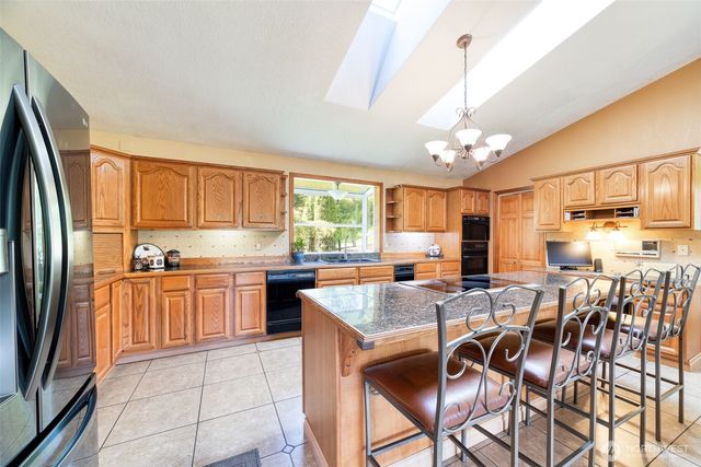 4607 44th Avenue E, Tacoma, WA 98443