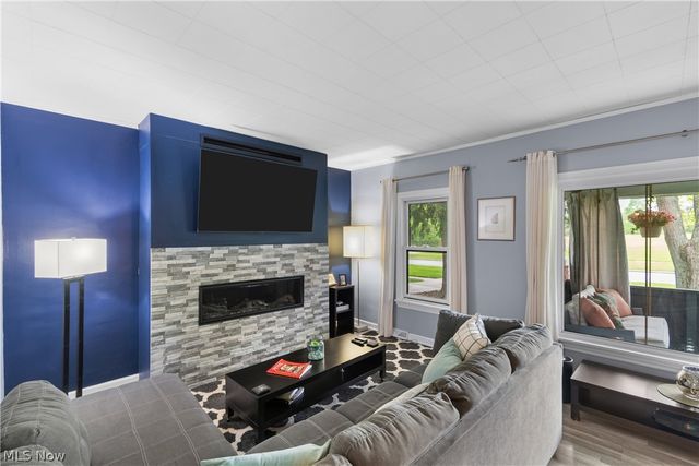 25001 Chardon Road, Richmond Heights, OH 44143