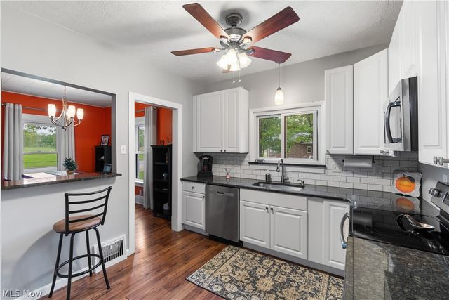 25001 Chardon Road, Richmond Heights, OH 44143