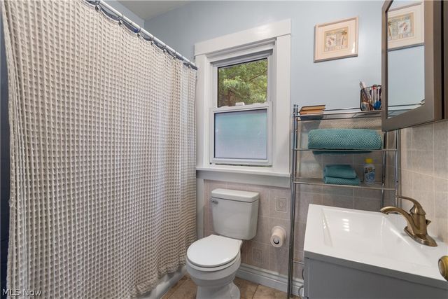 25001 Chardon Road, Richmond Heights, OH 44143
