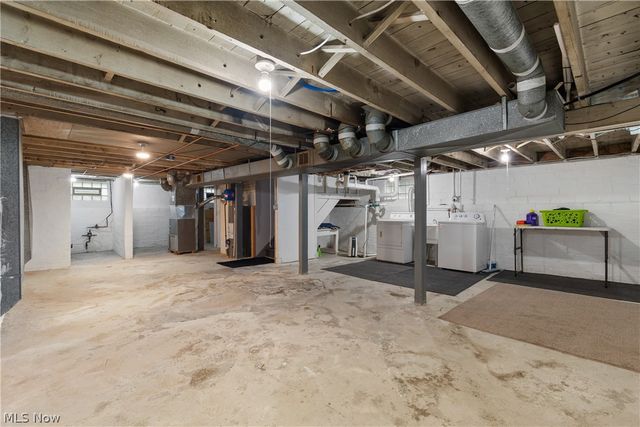25001 Chardon Road, Richmond Heights, OH 44143