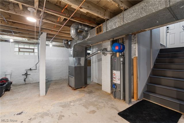 25001 Chardon Road, Richmond Heights, OH 44143