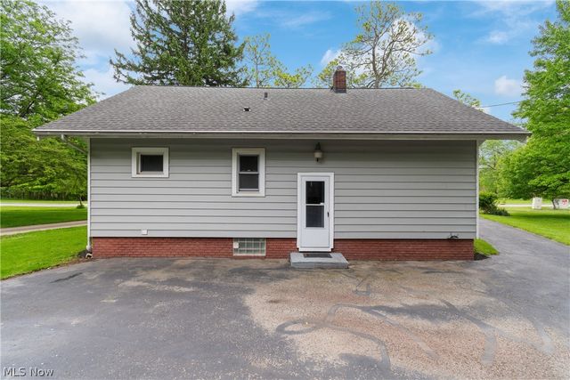 25001 Chardon Road, Richmond Heights, OH 44143