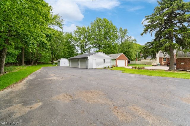 25001 Chardon Road, Richmond Heights, OH 44143