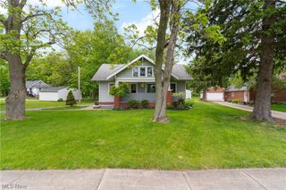 25001 Chardon Road, Richmond Heights, OH 44143