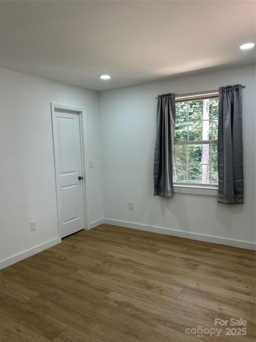 44 Deno Drive 14, Asheville, NC 28806
