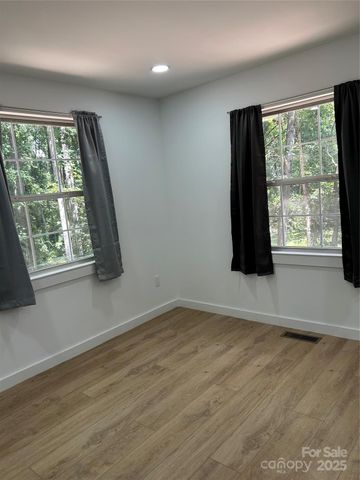 44 Deno Drive 14, Asheville, NC 28806