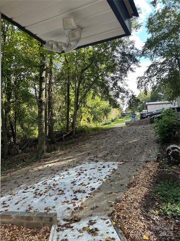 44 Deno Drive 14, Asheville, NC 28806