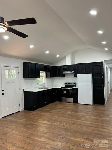 44 Deno Drive 14, Asheville, NC 28806
