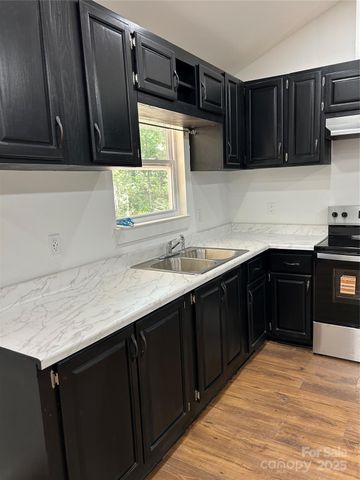 44 Deno Drive 14, Asheville, NC 28806