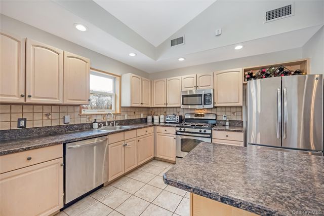 1291 Boston Avenue, Bay Shore, NY 11706