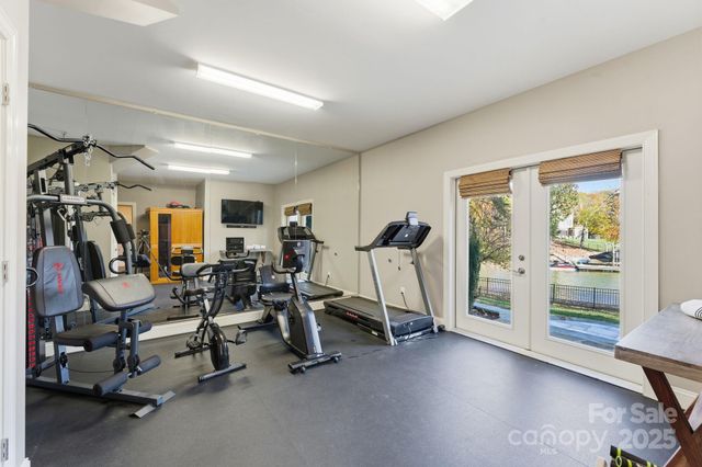 128 Brownstone Drive, Mooresville, NC 28117