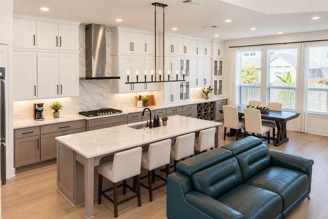 539 Great Lawn BND, Liberty Hill, TX 78642