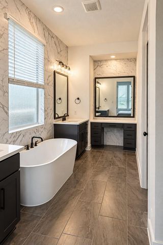 539 Great Lawn BND, Liberty Hill, TX 78642