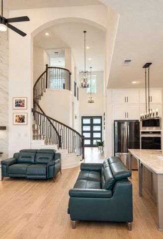 539 Great Lawn BND, Liberty Hill, TX 78642