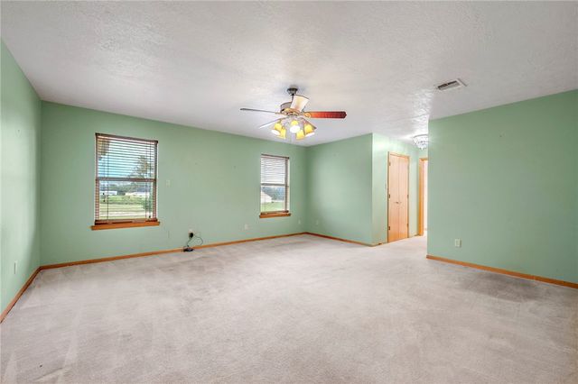 640 W. F Ave, Milano, TX 76556