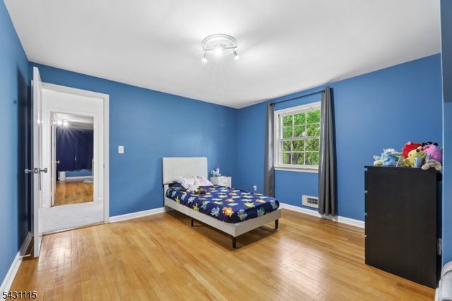 4 Barberry Way, Essex Fells Twp., NJ 07021