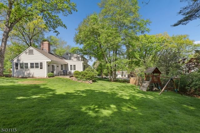 4 Barberry Way, Essex Fells Twp., NJ 07021