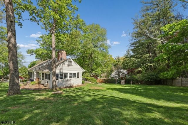 4 Barberry Way, Essex Fells Twp., NJ 07021