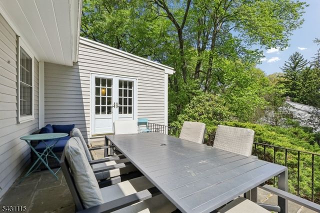 4 Barberry Way, Essex Fells Twp., NJ 07021