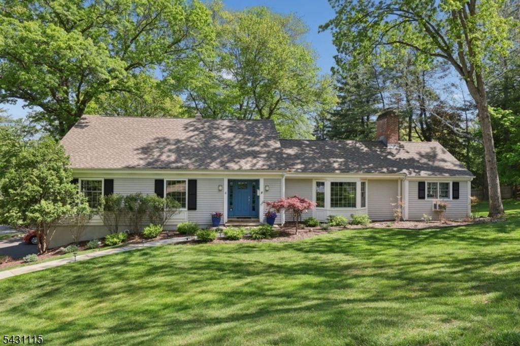 4 Barberry Way, Essex Fells Twp., NJ 07021