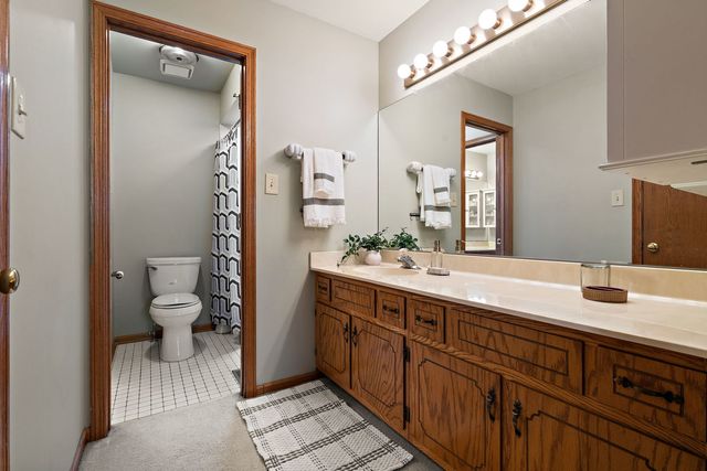7617 W 158th Court, Orland Park, IL 60462