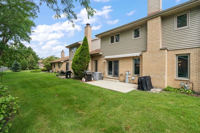 7617 W 158th Court, Orland Park, IL 60462