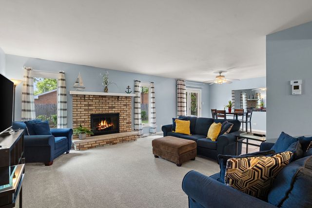 7617 W 158th Court, Orland Park, IL 60462