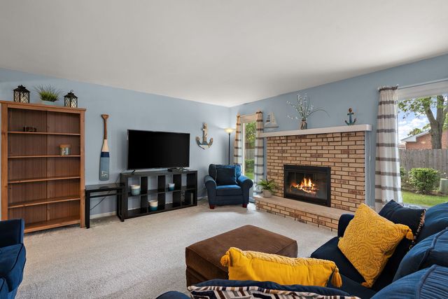 7617 W 158th Court, Orland Park, IL 60462