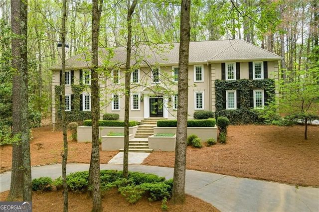 2755 Mack Dobbs Road, Kennesaw, GA 30152