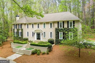2755 Mack Dobbs Road, Kennesaw, GA 30152