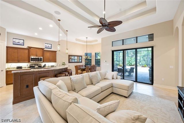 6255 Brunello LN, Naples, FL 34113