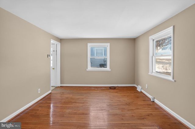 1825 DUTTON MILL RD, Aston, PA 19014