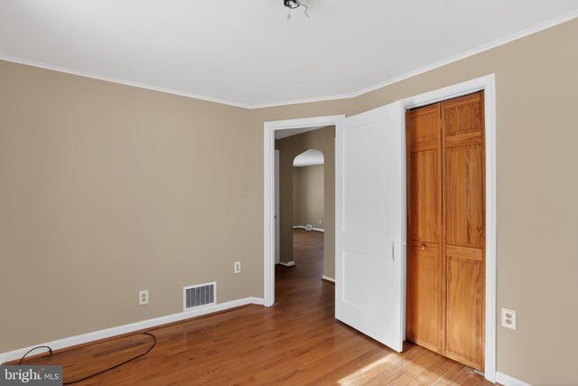 1825 DUTTON MILL RD, Aston, PA 19014