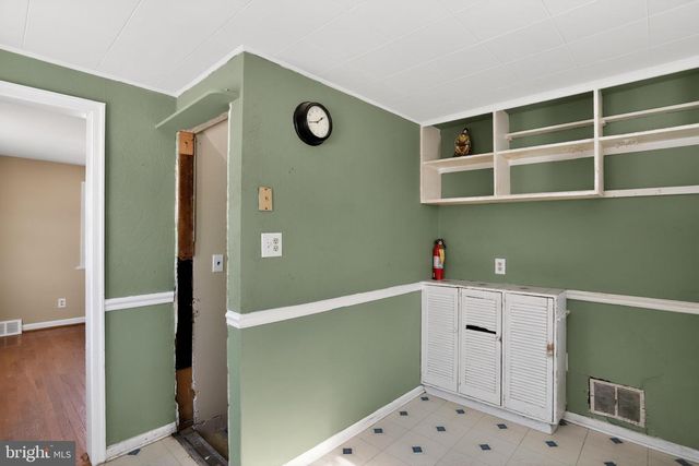 1825 DUTTON MILL RD, Aston, PA 19014