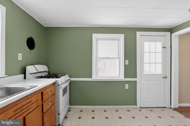 1825 DUTTON MILL RD, Aston, PA 19014