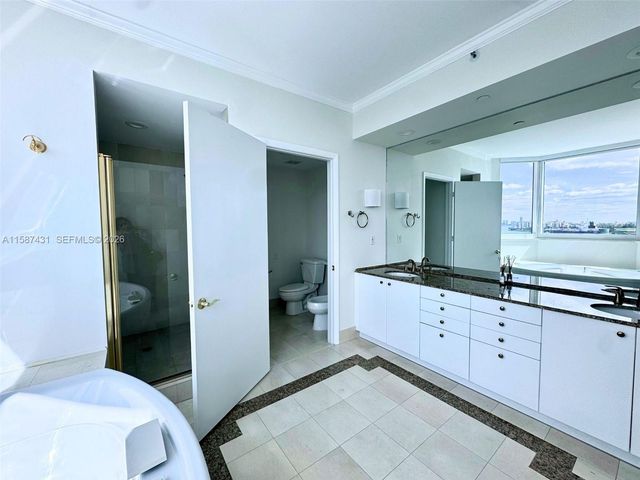 300 S Pointe Dr 1001, Miami Beach, FL 33139