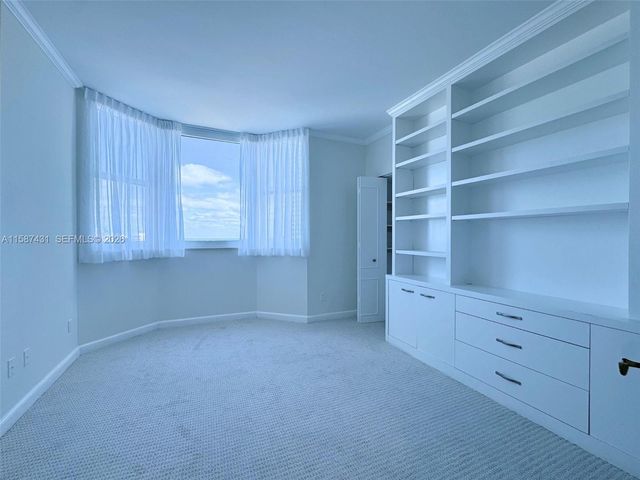 300 S Pointe Dr 1001, Miami Beach, FL 33139