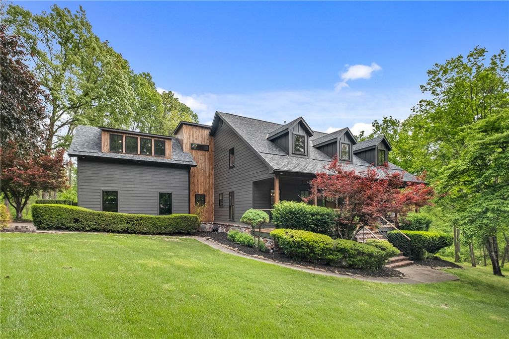1 Saddleworth Place, Bentonville, AR 72712
