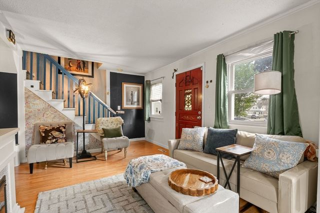 39 Macy St, Quincy, MA 02169