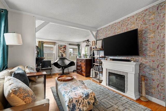 39 Macy St, Quincy, MA 02169