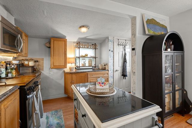 39 Macy St, Quincy, MA 02169