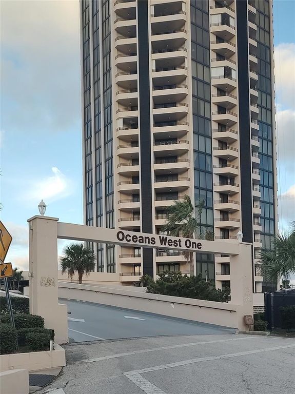 1 OCEANS WEST BOULEVARD 3B6, Daytona Beach Shores, FL 32118