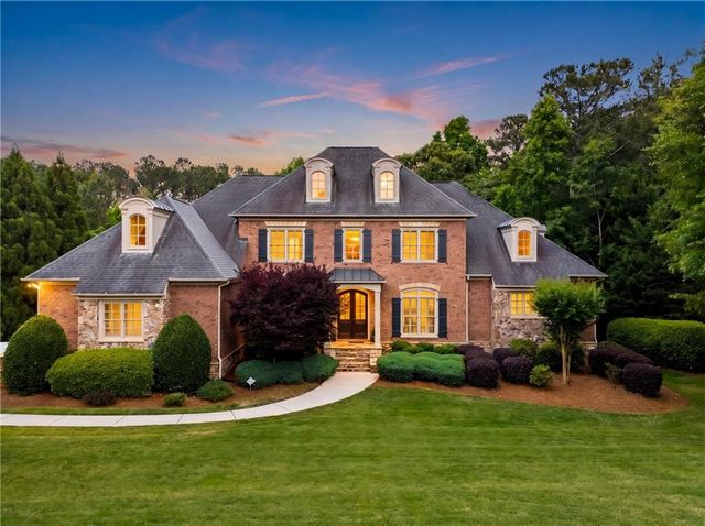 1032 Windsor Green Drive, Canton, GA 30115