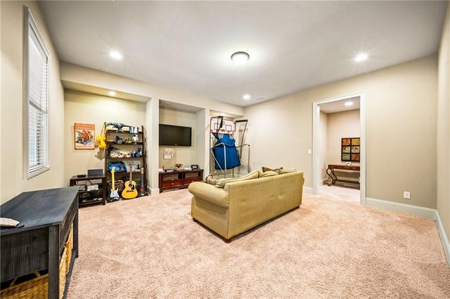 1032 Windsor Green Drive, Canton, GA 30115
