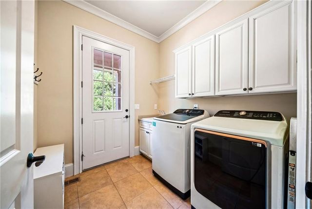 1032 Windsor Green Drive, Canton, GA 30115