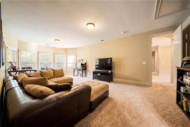 1032 Windsor Green Drive, Canton, GA 30115