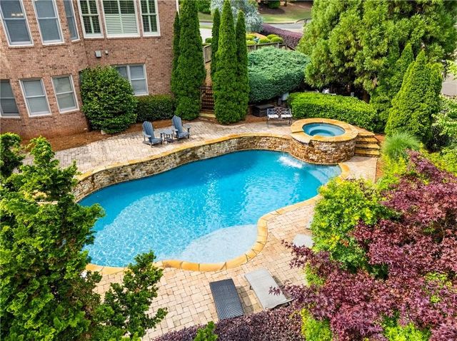 1032 Windsor Green Drive, Canton, GA 30115