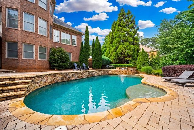 1032 Windsor Green Drive, Canton, GA 30115