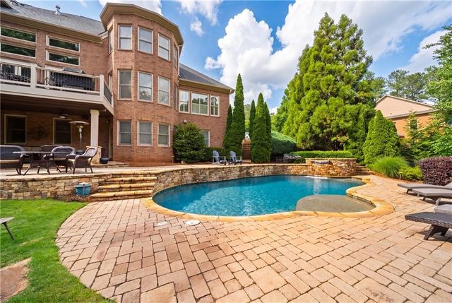 1032 Windsor Green Drive, Canton, GA 30115